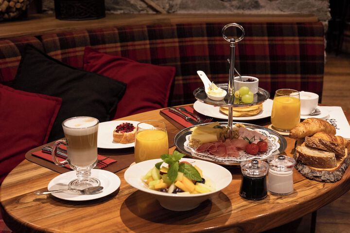 Dining 55 of 68