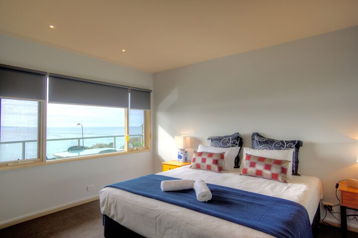 Room 2 of 28