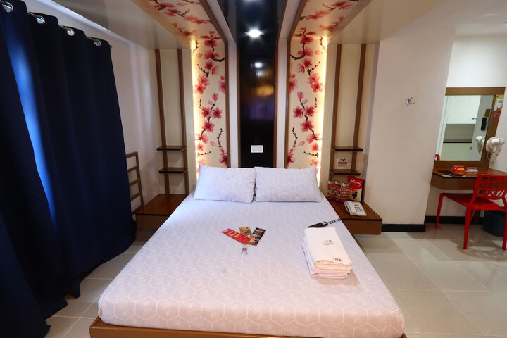 Room 12 of 20