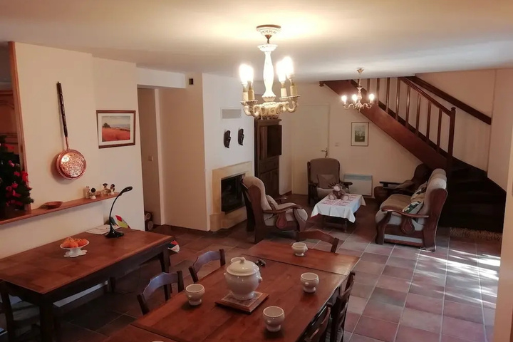 Room 2 of 14