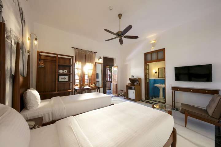 Room 2 of 26