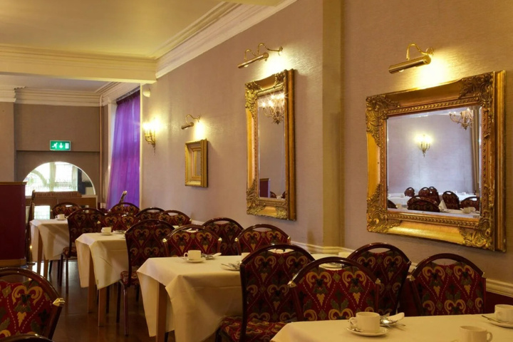 restaurant