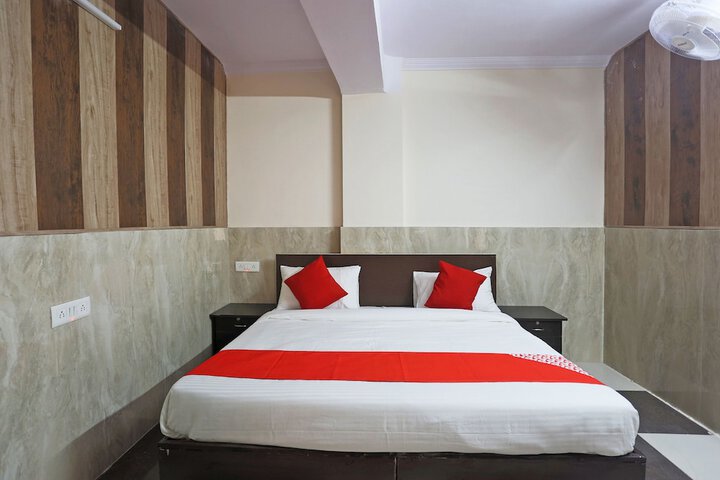 Room 7 of 27