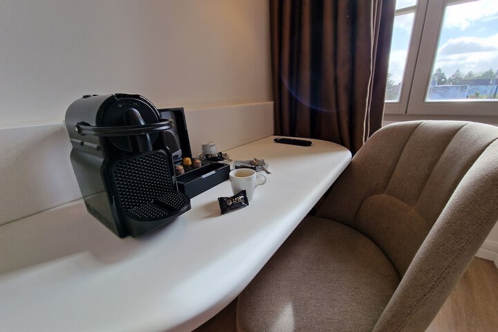 Room 43 of 80