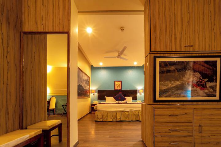 Room 9 of 89