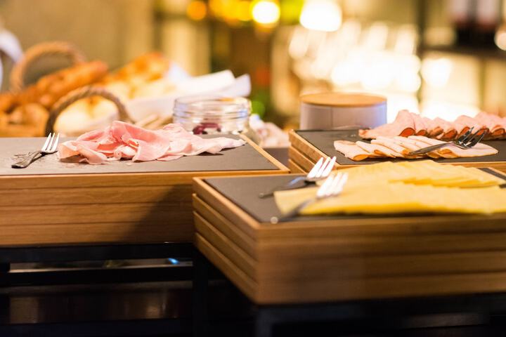 Breakfast buffet