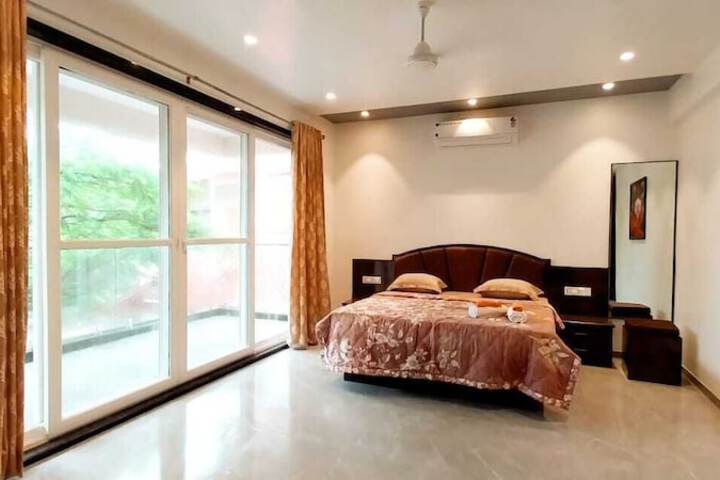 Room 5 of 39