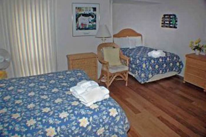 Room 13 of 97