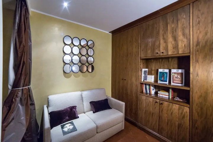 Room 3 of 15