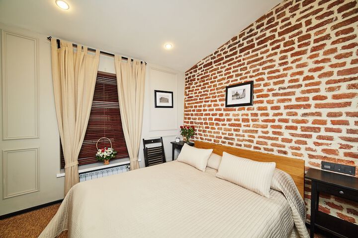 Room 17 of 78