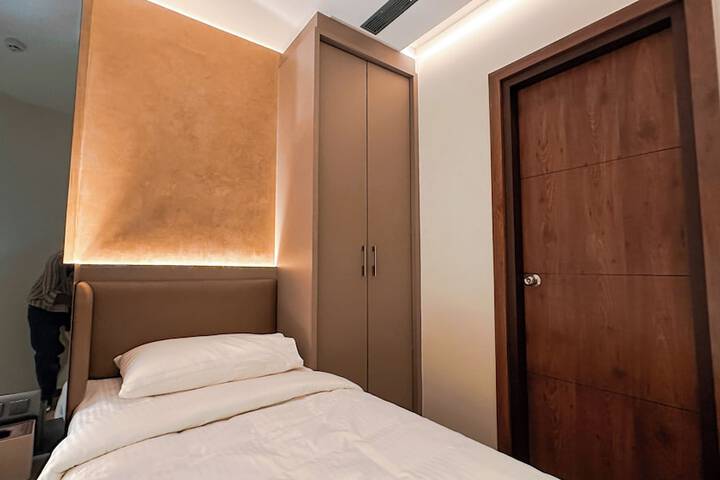 Room 58 of 101