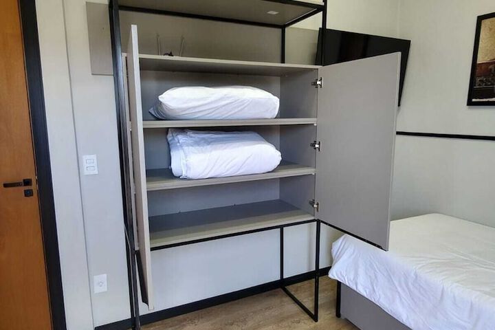 Room 15 of 17