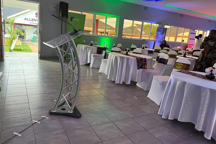 Ballroom/Hall 16 of 33