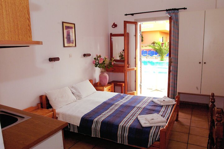 Room 2 of 26