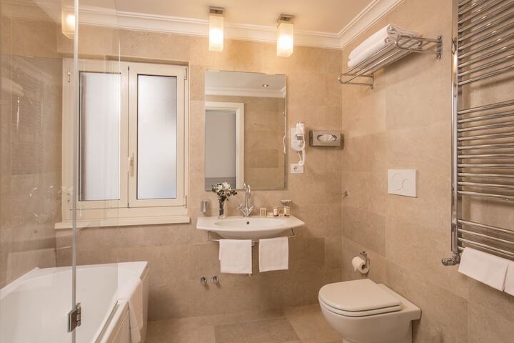 Bath Photo