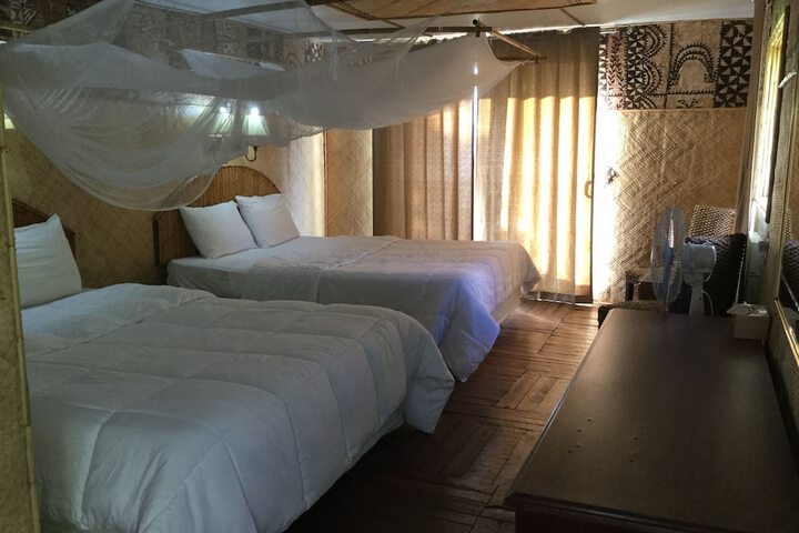 Room 12 of 34