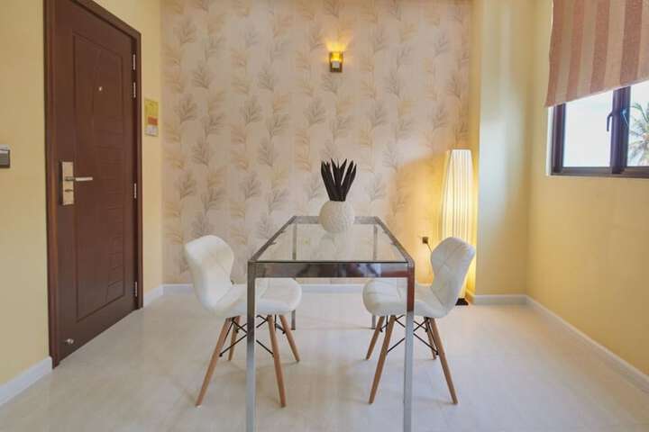 Room 7 of 32