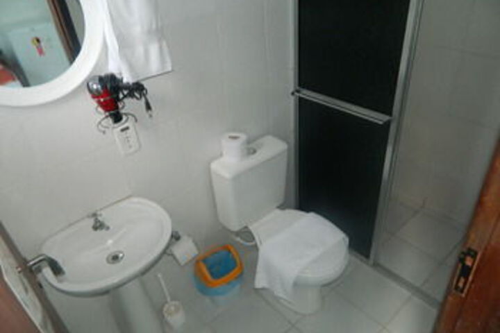 Room 2 of 90