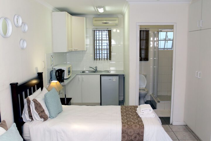 Room 19 of 38