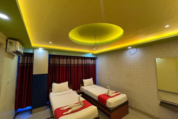 Room 10 of 45