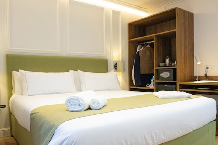 Room 17 of 41