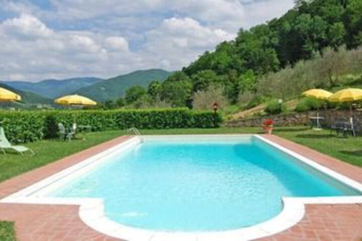 Pool 21 of 28