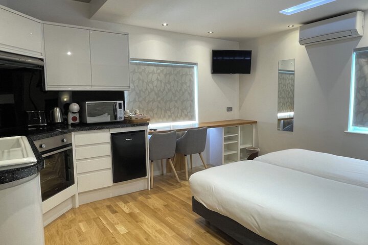 Room 9 of 52