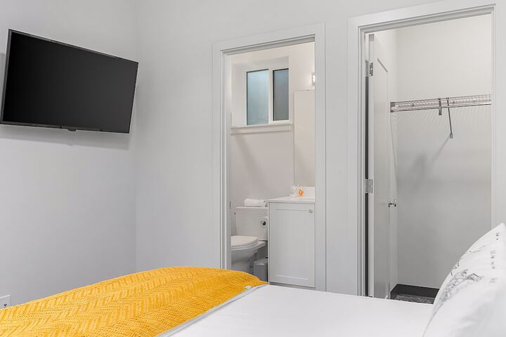 Room 2 of 24