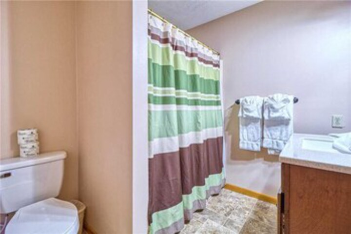 Room 4 of 31