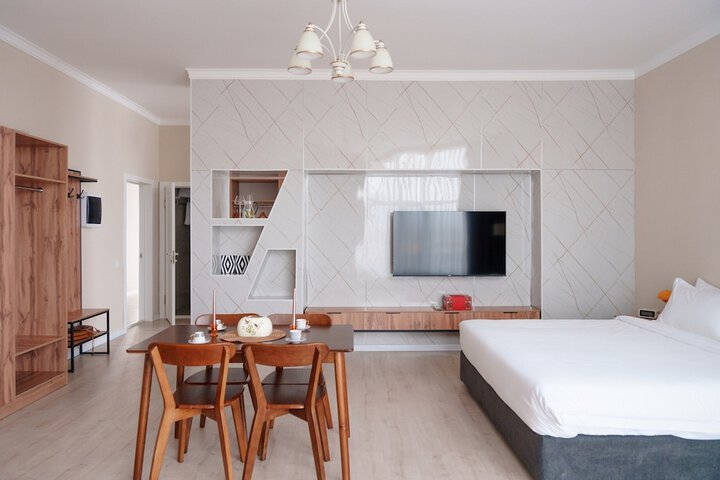 Room 4 of 49