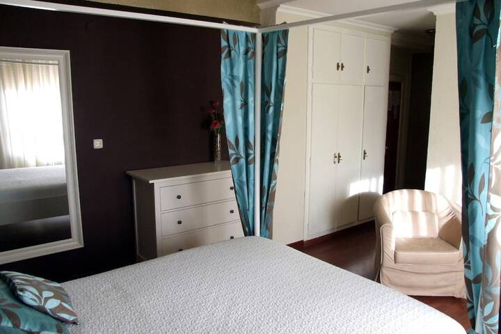 Room 16 of 31