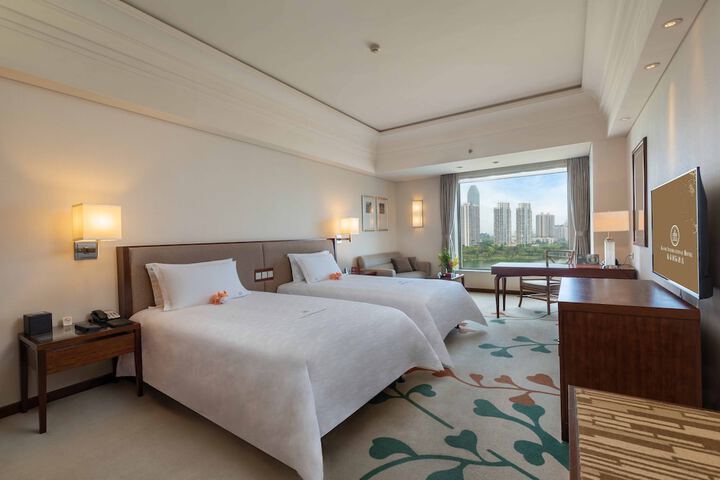 Room 3 of 34