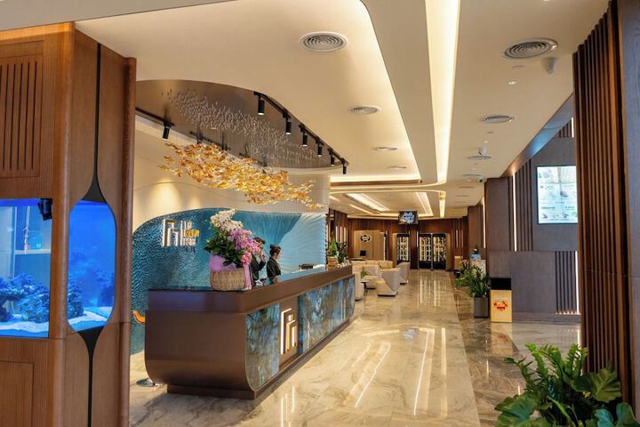 Hotel Lobby
