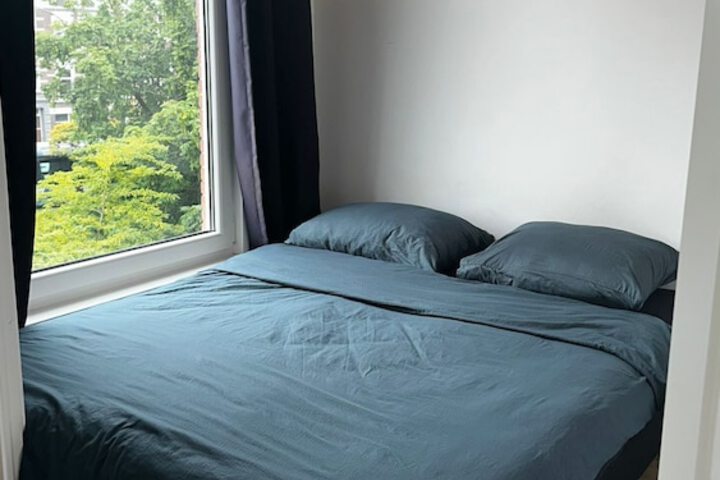 Room 6 of 72