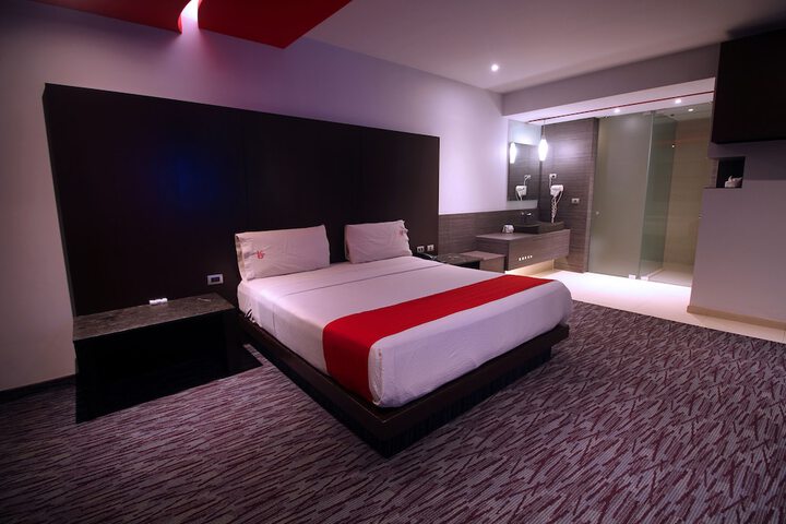 Room 5 of 42