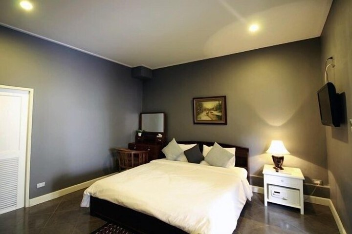 Room 15 of 30
