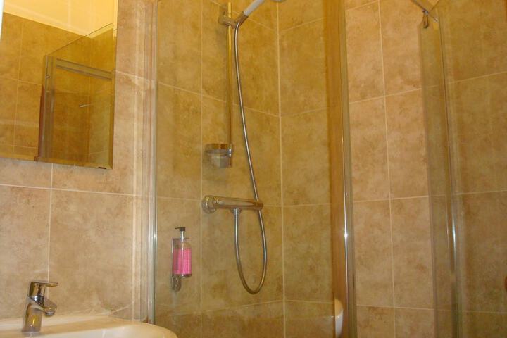 Room 14 of 29