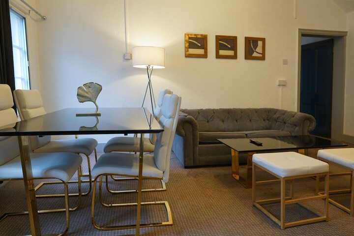 Room 21 of 61
