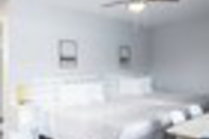 Room 20 of 147