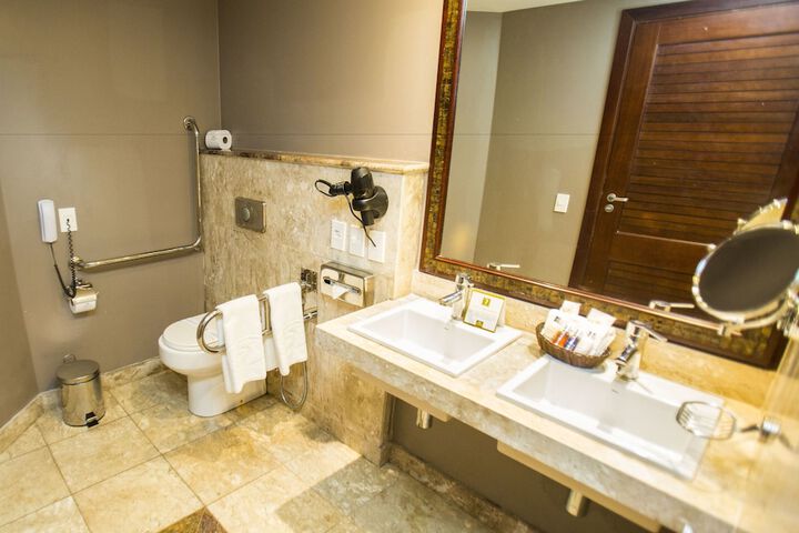 Bathroom Photo