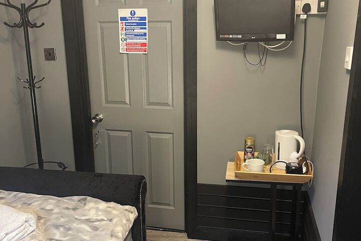 Room 15 of 51