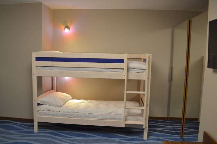 Room 5 of 49