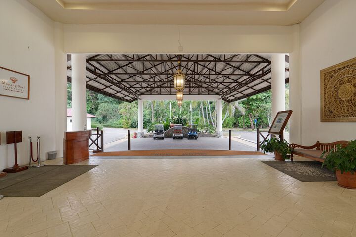 Guest Lobby