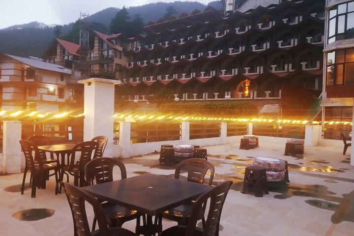 Hotel 4 of 8