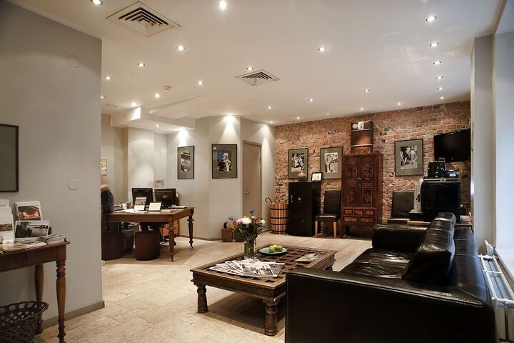 Lobby Entry