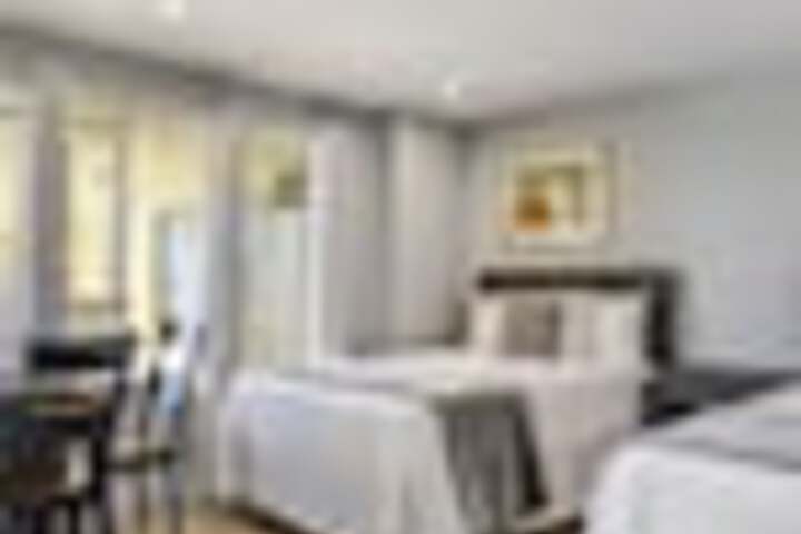 Room 11 of 150