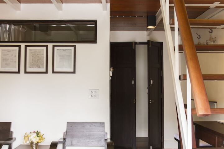 Room 8 of 51