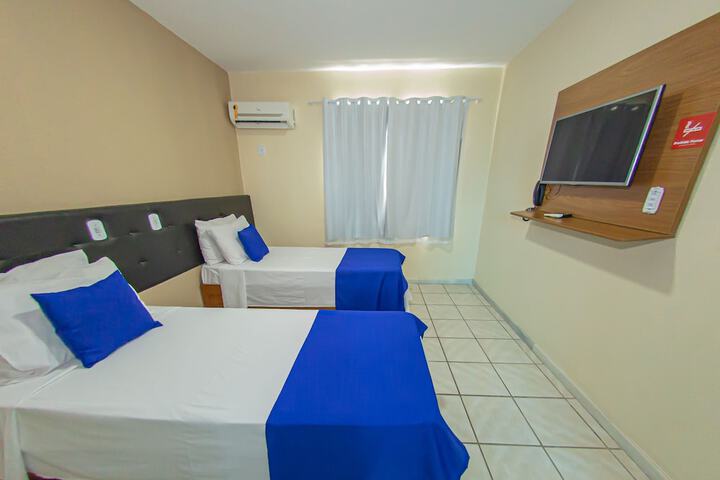 Room 3 of 36