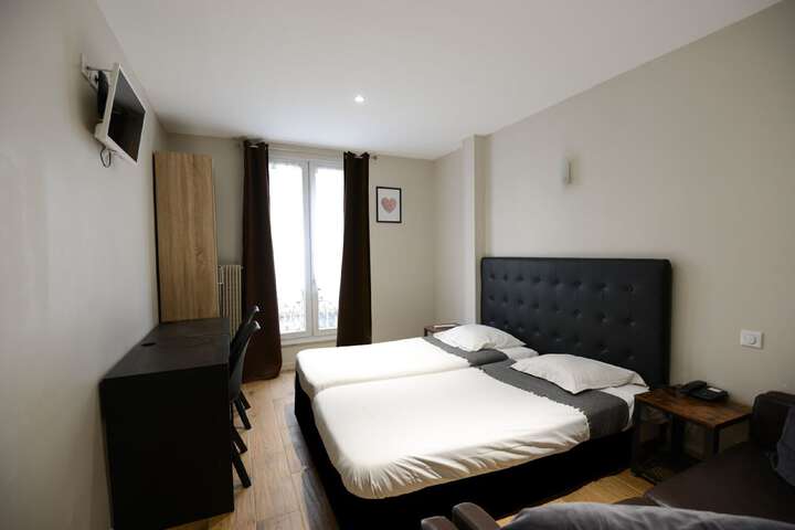 Room 26 of 79