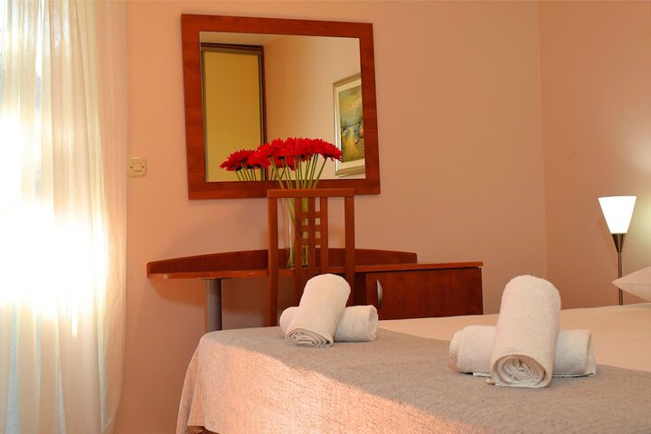 Room 13 of 138